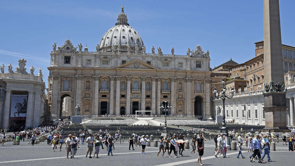 Der Petersplatz in Rom
