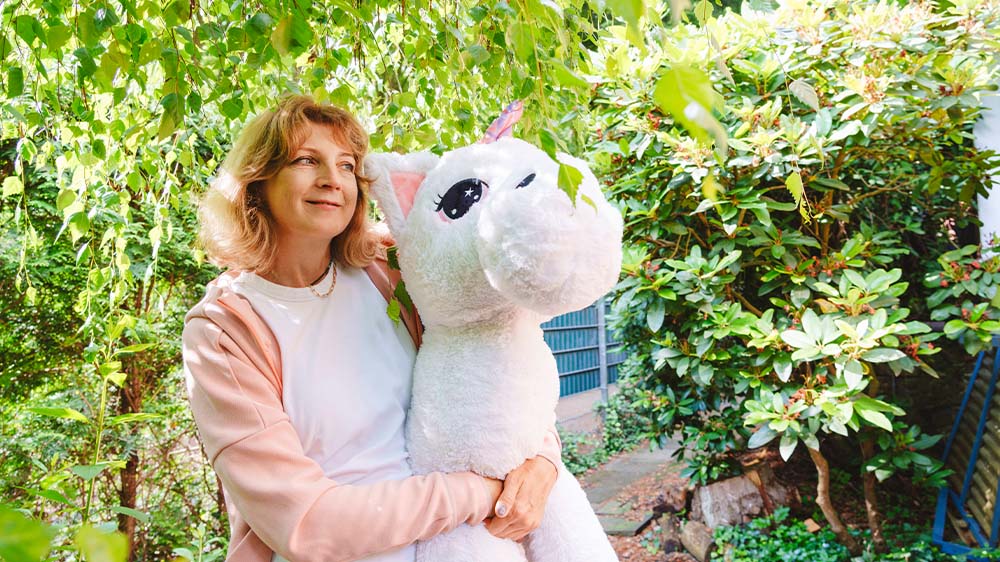 Image - Weltkuscheltier-Tag: “Alles, was ich denke, denkt das Kuscheltier auch”