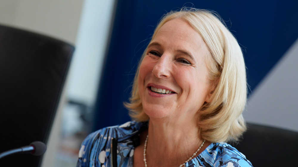 ZDF-Journalistin Katrin Eigendorf erhält Augsburger Friedenspreis