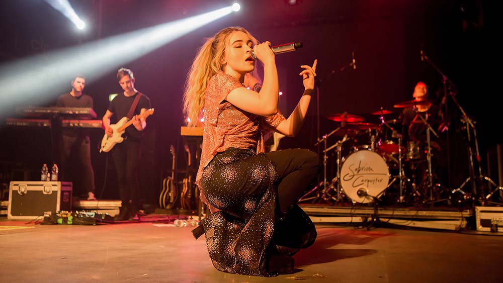 US-Popstar Sabrina Carpenter ist wegen eines Videos bei der Kirche in Ungnade gefallen (Archiv)