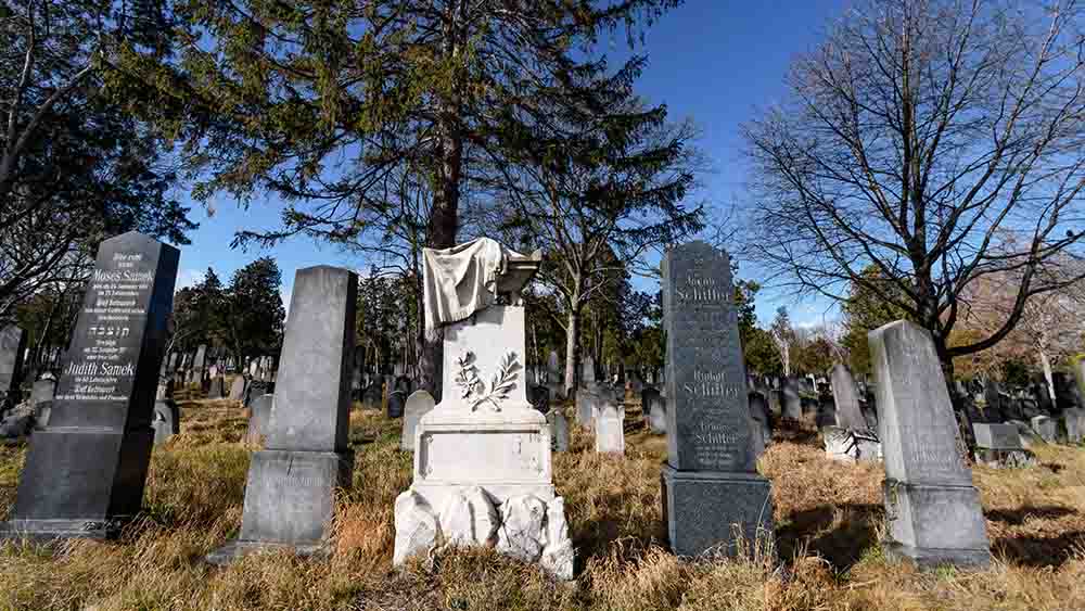 Auf den jüdischen Teil des Wiener Zentralfriedhofs hat es einen Anschlag gegeben