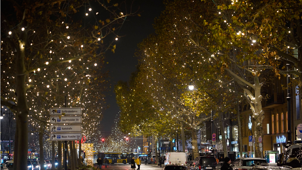 Weihnachtlich beleuchteter Kurfürstendamm 2022