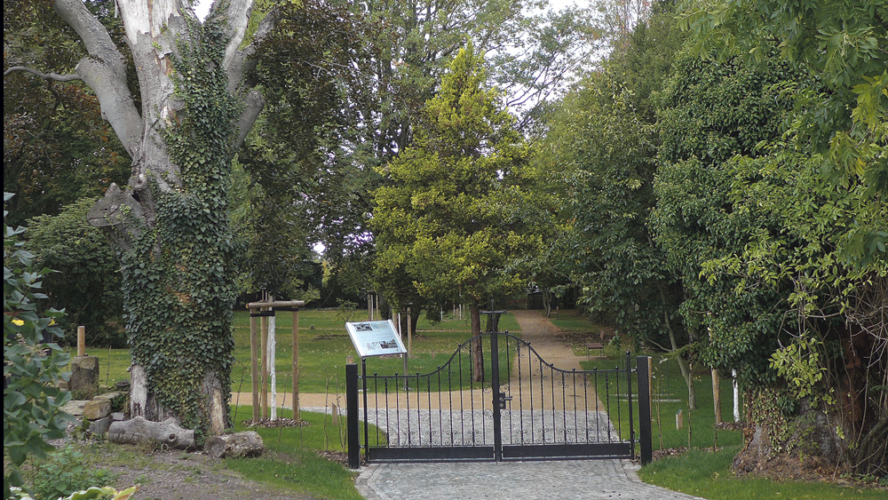 Leisepark in Freital auf einem ehemaligen Friedhof