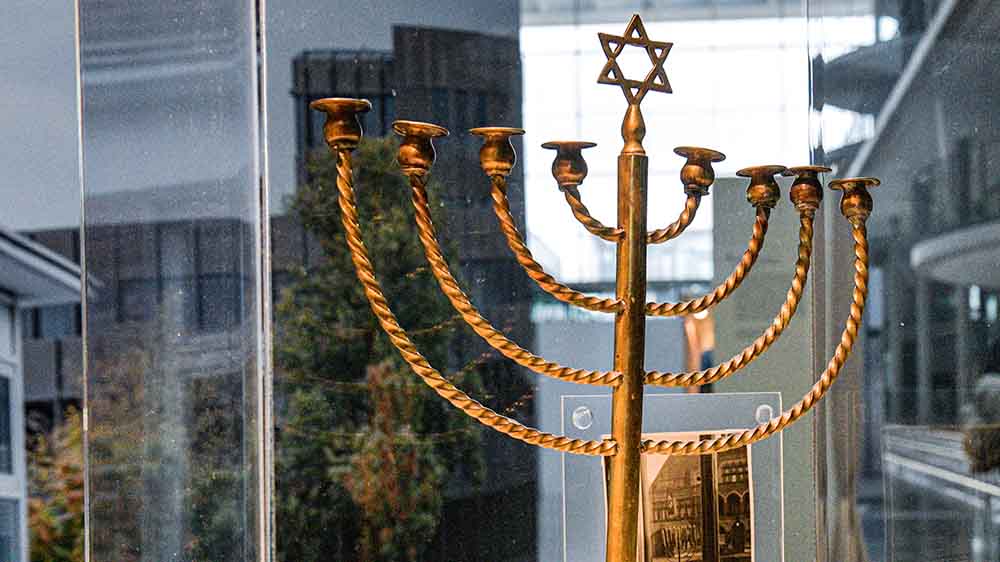 Rabbinerinnen und Rabbiner sind auch Ansprechpersonen für Belange aller Art (Symbolbild)