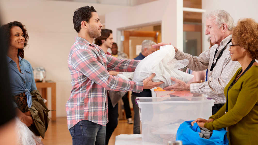 Image - Sozialorganisationen: Bereitschaft für Kleiderspenden ist hoch