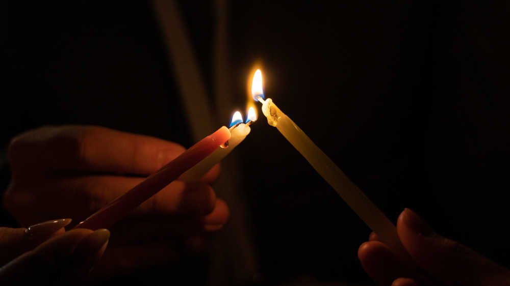 Image - Tausende bei Lichterkette gegen Judenhass in Frankfurt