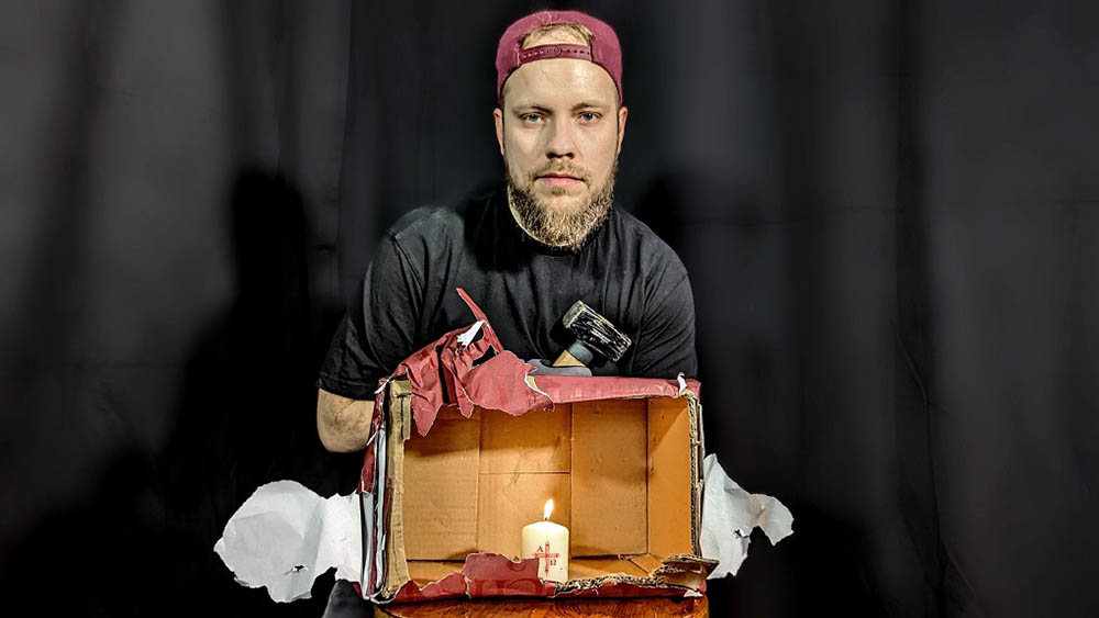 Pastor Lukas Klette alias Rapper UEberflows präsentiert "Das Geschenk"