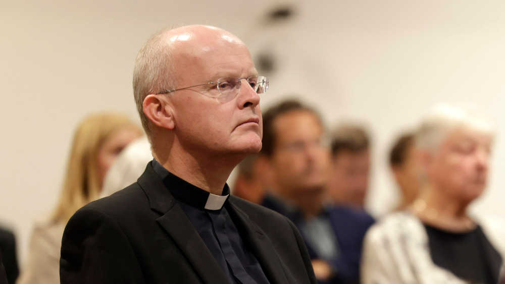 Dem katholischen Militärbischof Overbeck geht es im Ukraine-Krieg darum, ob das totalitäre oder das demokratische System siege