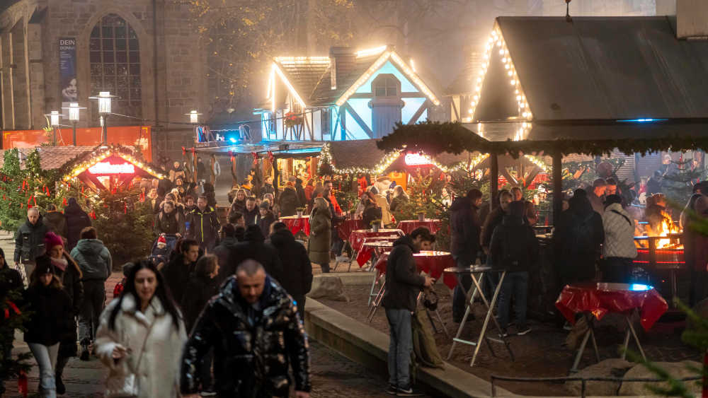 Eigentlich sollen Weihnachtsmärkte ein friedlicher Ort sein (Symbolbild)