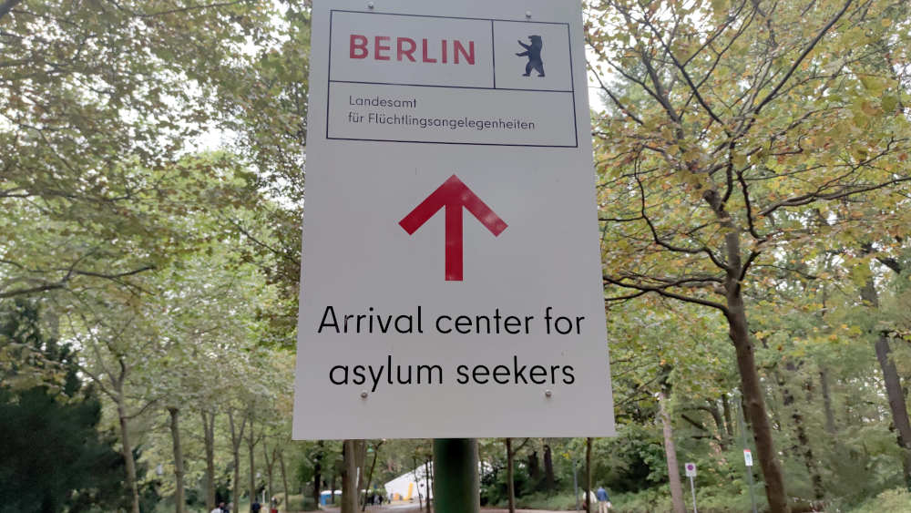 Ankunftszentrum für Flüchtlinge: Die Zahl der Asylsuchenden in Berlin ist 2023 im Vergleich zum Vorjahr erneut gestiegen