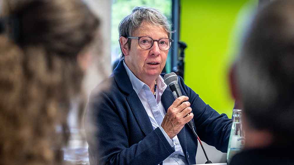 Barbara Hendricks mahnt, bei Extremwetter an ältere Menschen zu denken