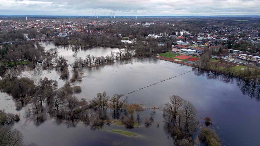 In Niedersachsen, wie hier in Rotenburg an der Wümme, stehen ganze Landstriche unter Wasser