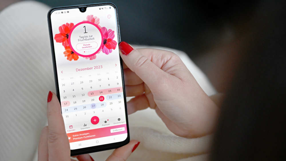 Eine Zyklus-App auf einem Smartphone. Immer mehr junge Menschen setzen stattdessen auf nicht-hormonelle Verhütungsmethoden.