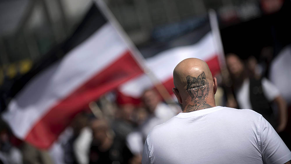 Image - Wie ein Sozialarbeiter Neonazis beim Ausstieg hilft