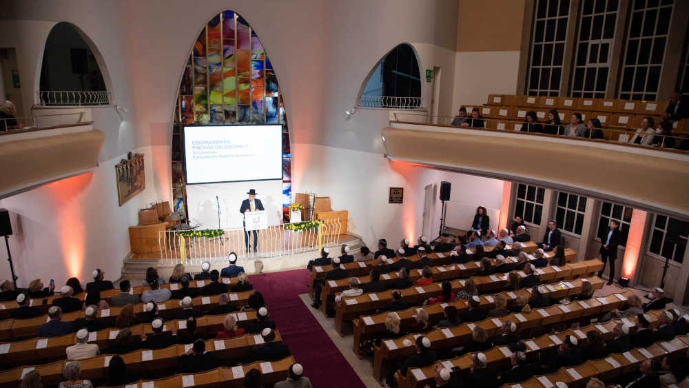 Oberrabbiner Pinchas Goldschmidt, Vorsitzender der europaeischen Rabbinerkonferenz, bei einer Ansprache in der jüdischen Gemeinde Düsseldorf (Archivbild)