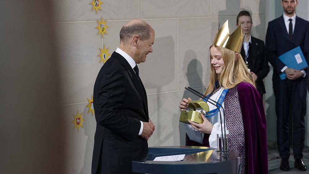 Eine Spende für die Sternsinger gab Bundeskanzler Olaf Scholz