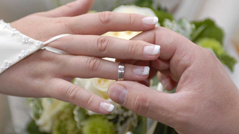 Image - Standesamt gegen Traualtar: Der Kampf um die Ehe