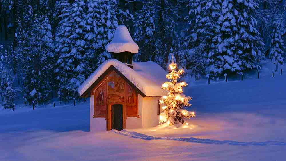 Was macht ein liberaler Pastor mit seiner Kirche zu Weihnachten?