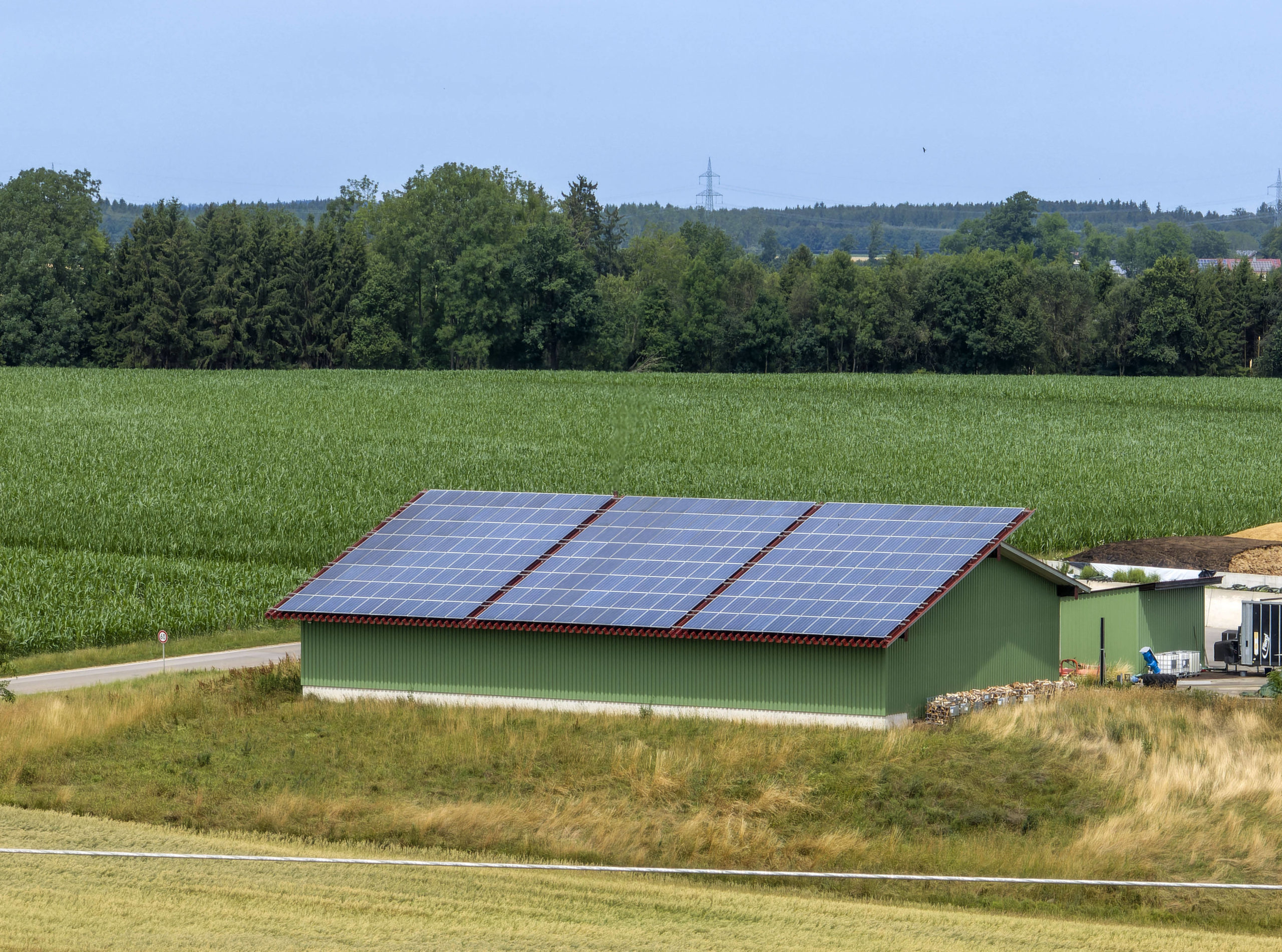 Image - “Mahler meint”: Sonne – Acker – Trecker – ein Traumkombi
