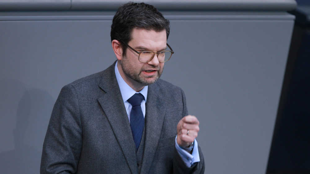 Bundesjustizminister Marco Buschmann blockiert offenbar die neue EU-Richtlinie zum Schutz für Frauen vor Gewalt