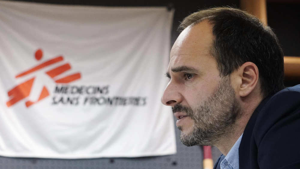 Der Internationale Präsident von „Ärzte ohne Grenzen“, Christos Christou, ruft die EU-Staaten zu einer würdevollen Behandlung von Migranten und Geflüchteten auf