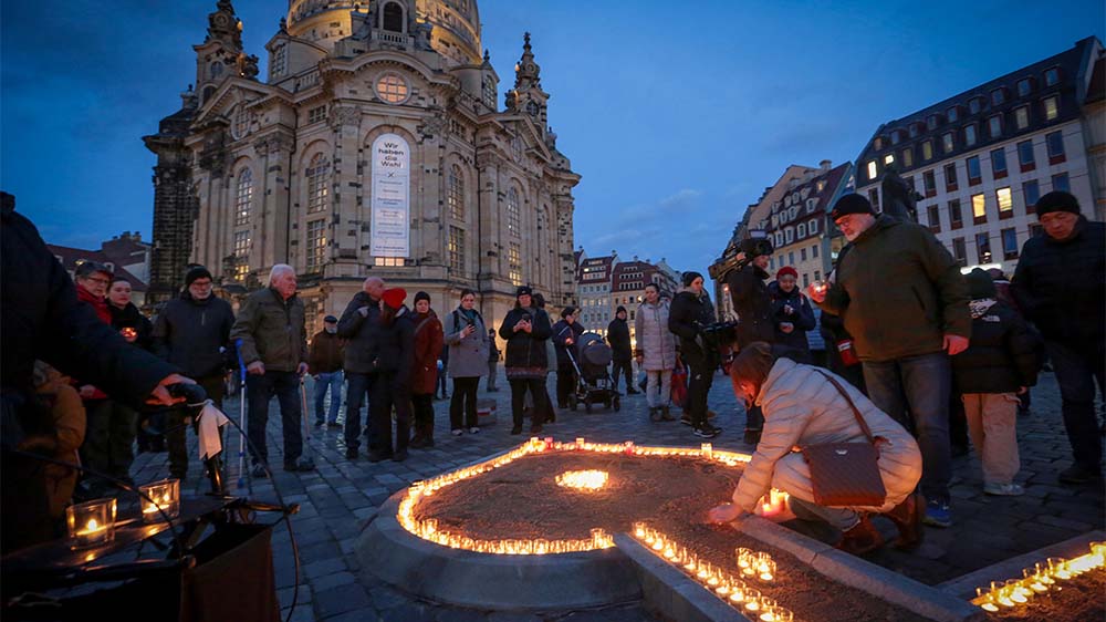 Image - Menschenkette: Dresden erinnert an Opfer des Zweiten Weltkriegs