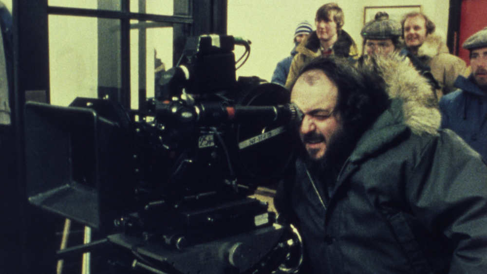 Regisseur Stanley Kubrick am Set von Shining (1980)