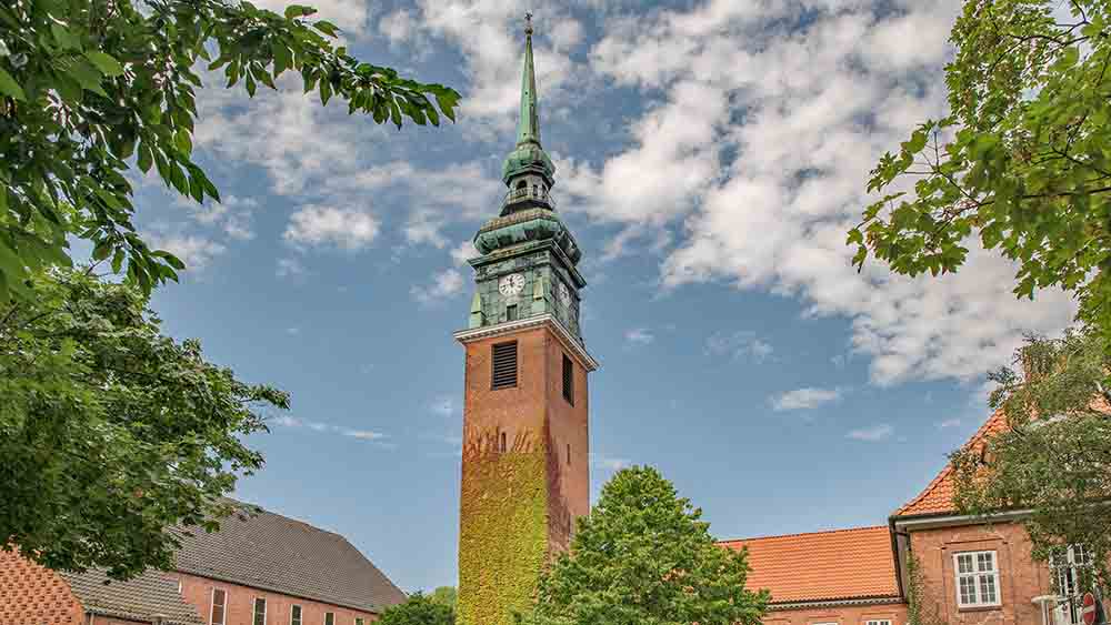 In der Kieler Lutherkirche wird Katharina Riedel Vikarin
