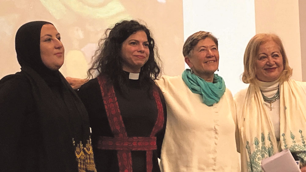 Für Toleranz und Frieden (v.l.): Reem Alhajajira, Sally Azar, Regular, Alon, Hyam Tannous.