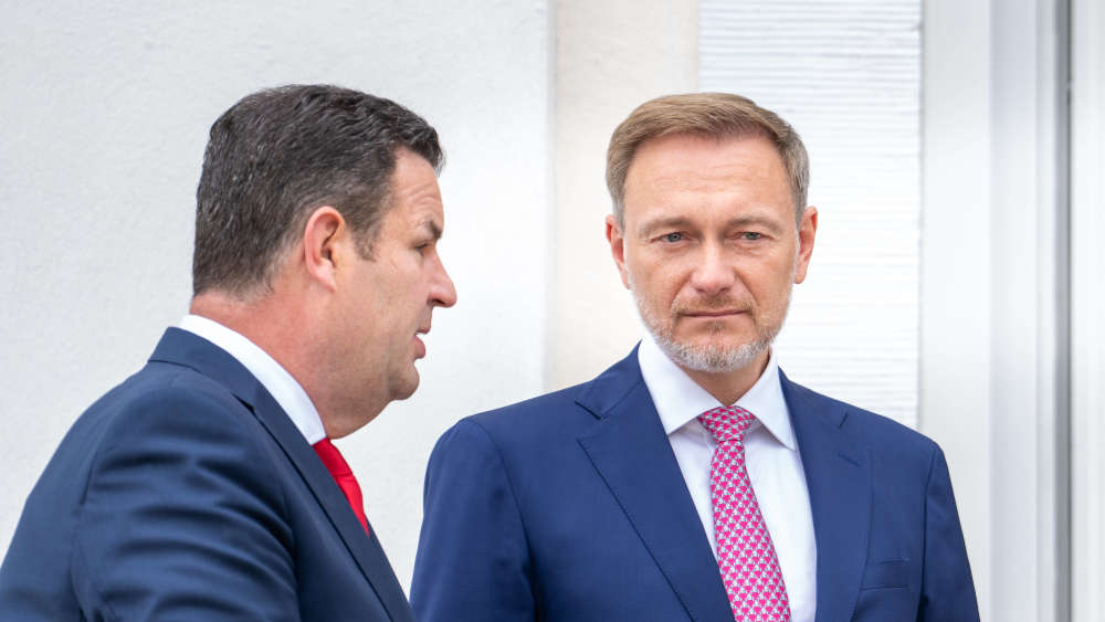 Finanzminister Lindner (FDP) will mit Arbeitsminister Heil (SPD) ein neues Rentenpaket vorstellen