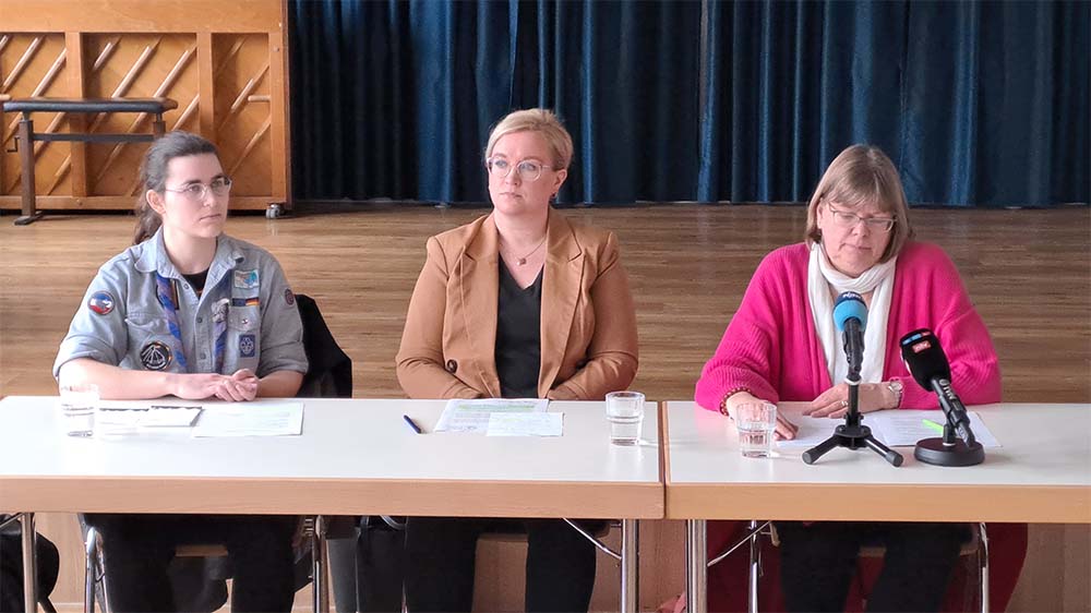 Missbrauchsvorwürfe bei den christlichen Pfadfindern in Kiel: Die Pröpstin Almut Witt (rechts) ist alarmiert 