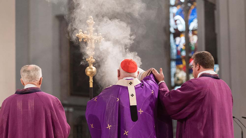 Weihrauch bekommt Konkurrenz: Duftforscher suchen nach Duft-Alternativen für Kirchen
