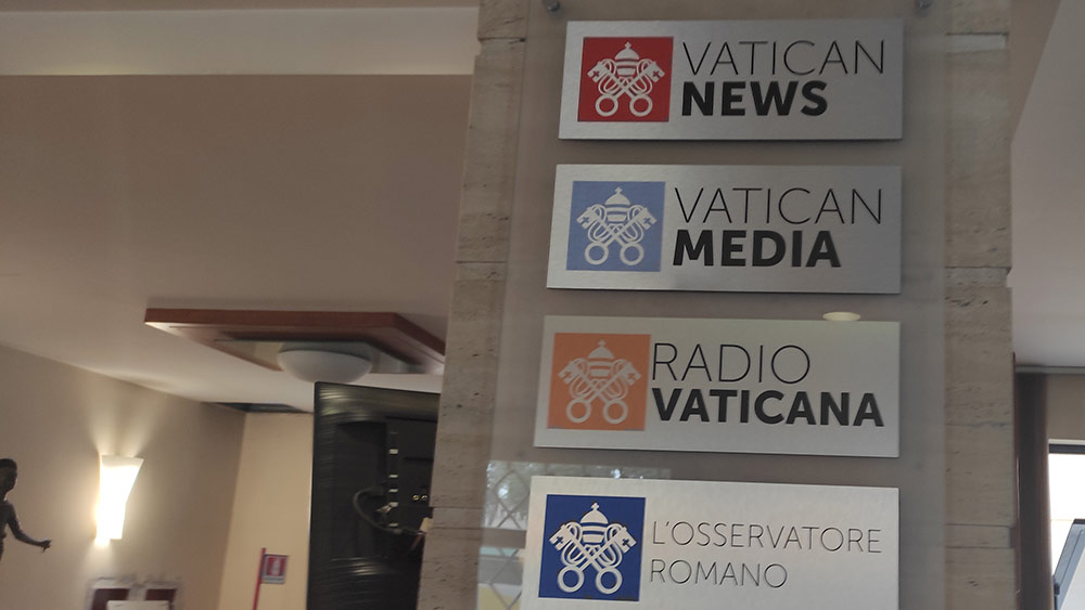 Eine Übersicht der Kommunikationsmedien des Vatikans im Dikasterium