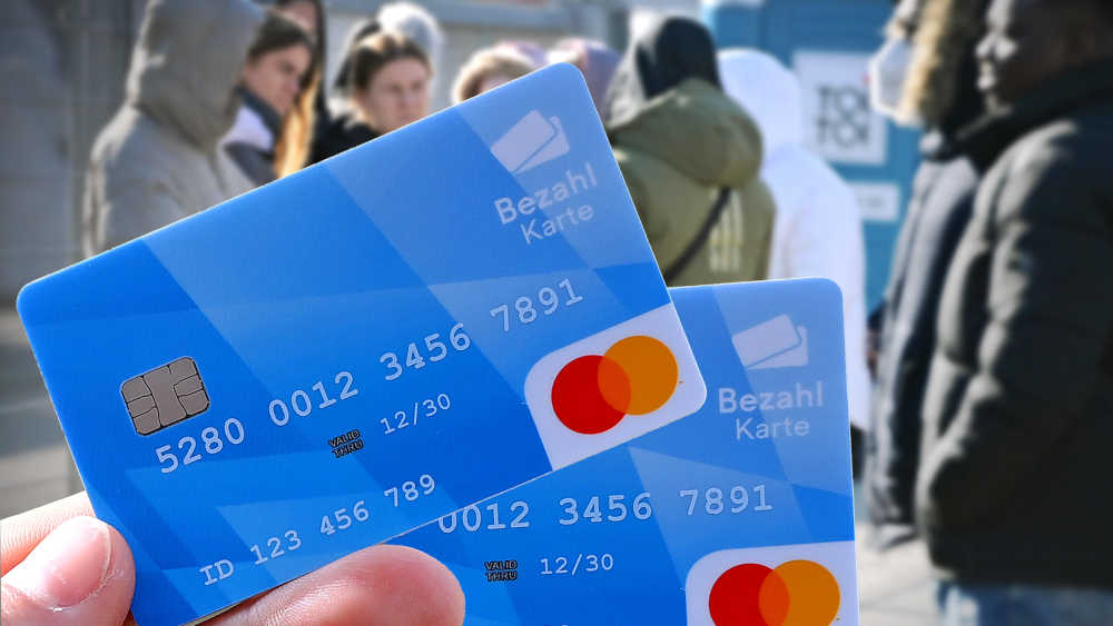 Image - Gericht erteilt pauschalen Bargeldgrenzen für Flüchtlinge Absage