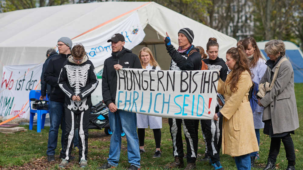 Image - Berliner Regierungsviertel: Weiterer Mann im Klima-Hungerstreik