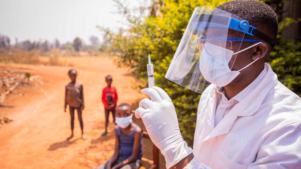 Impfungen in entlegenen Gebieten in Afrika sind eine Herausforderung