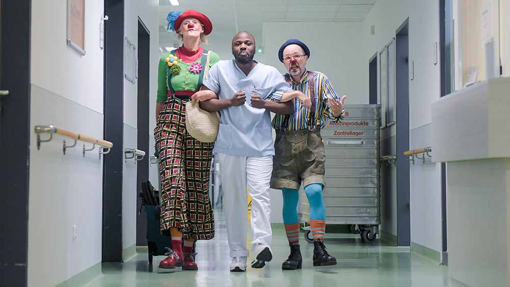 Klinikclowns machen auch vor Pflegekräften nicht halt (Archiv)