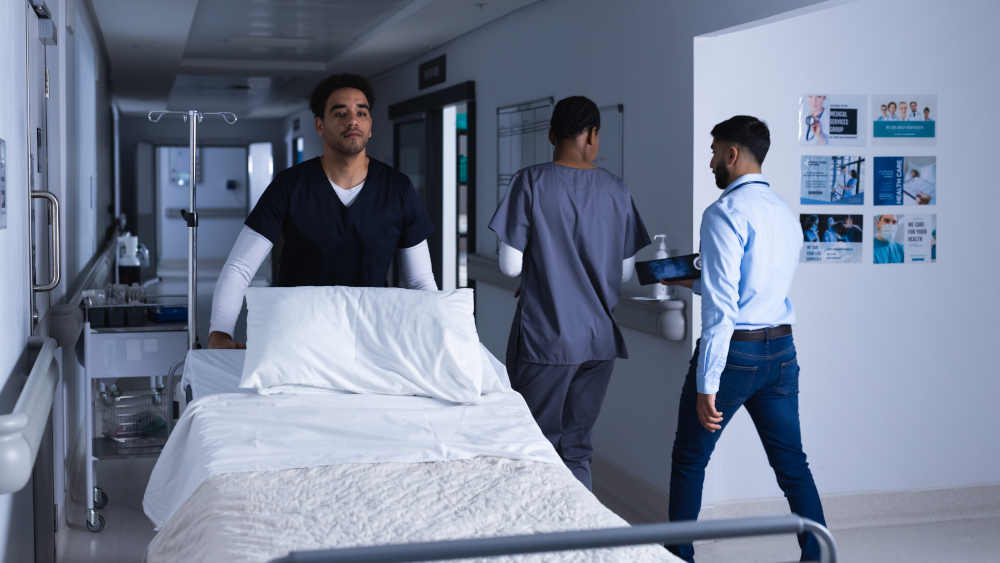 Für eine Pflichtzeit, abzuleisten etwa in einem Krankenhaus, spricht sich Bundespräsident Frank-Walter Steinmeier aus