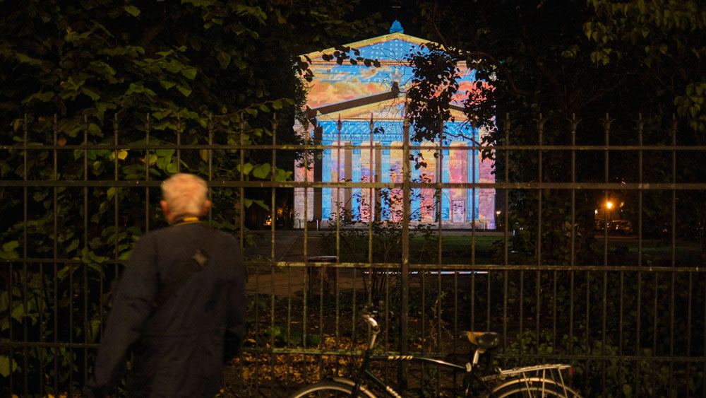 St. Elisabeth Kirche Berlin-Mitte iluminiert bei Festival of Lights