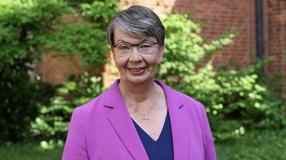 Unsere Autorin Kristina Kühnbaum-Schmidt ist Landesbischöfin der Nordkirche