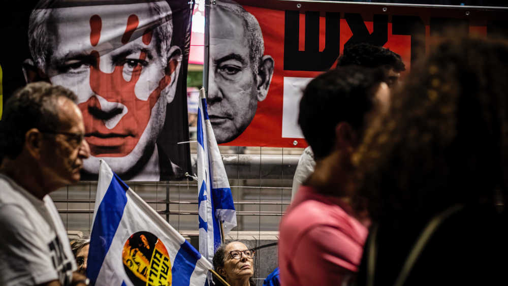 Zehntausende regierungsfeindliche Demonstranten in Tel Aviv