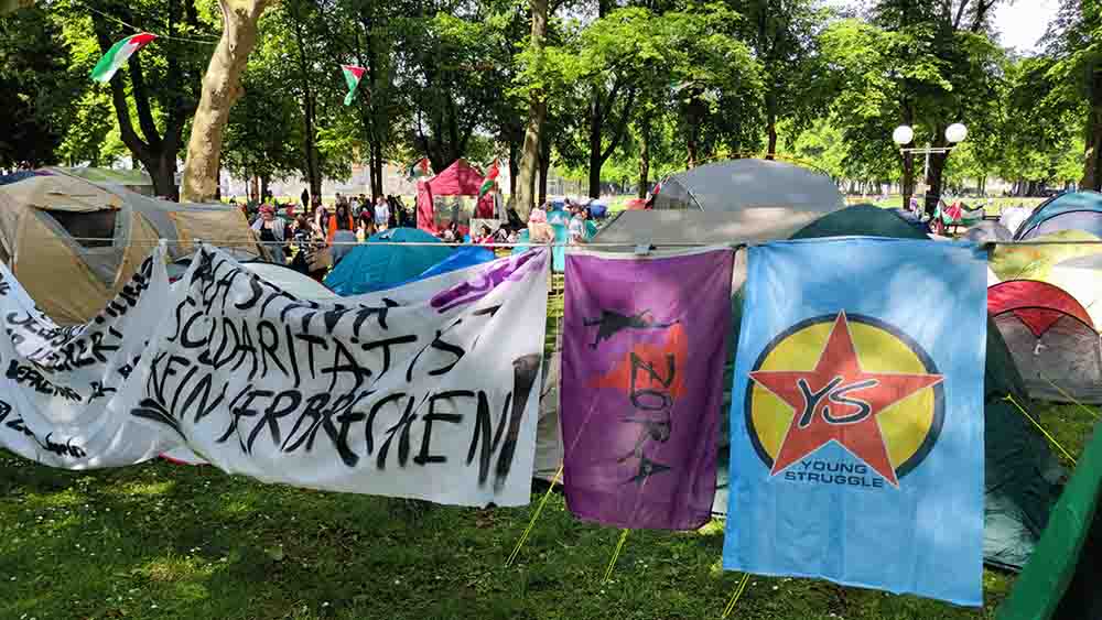 Im Bonner Hofgarten haben Studierende ein Protestcamp errichtet