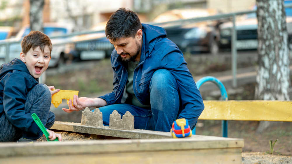 Väter übernehmen bei der Kinderbetreuung immer mehr Aufgaben