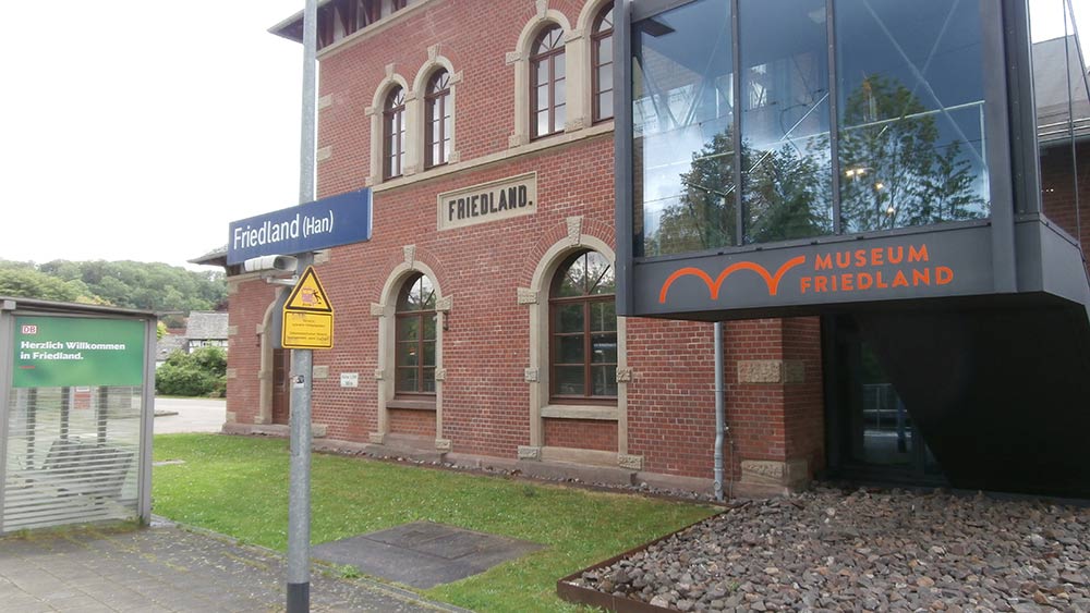 Direkt am Bahnhof Friedland befindet sich auch das Museum.