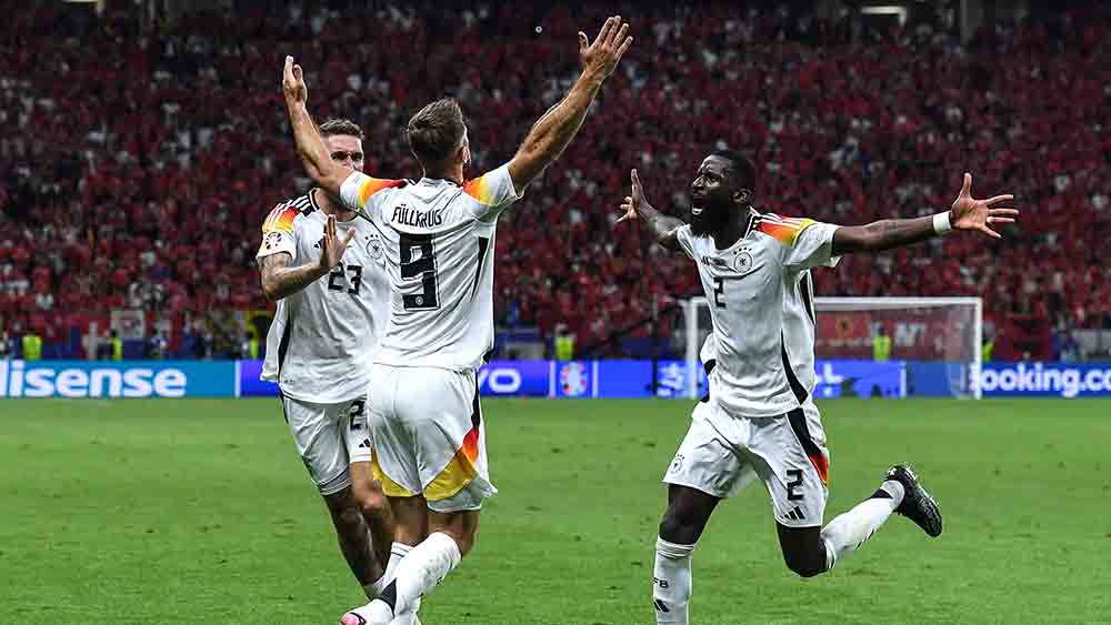 Niclas Füllkrug zum trifft 1:1 gegen die Schweiz