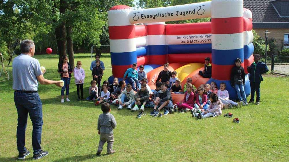 Image - Ein Angebot hilft Kirchengemeinden beim Umgang mit dem Thema Flucht