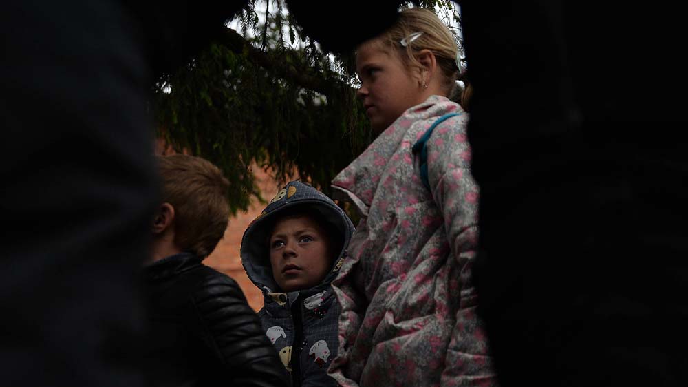 Die Kinder und Jugendlichen in der Ukraine leiden unter dem allgegenwärtigen Krieg