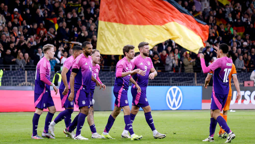 Image - Journalist Awounou: Blick auf Rassismus im Fußball ist legitim