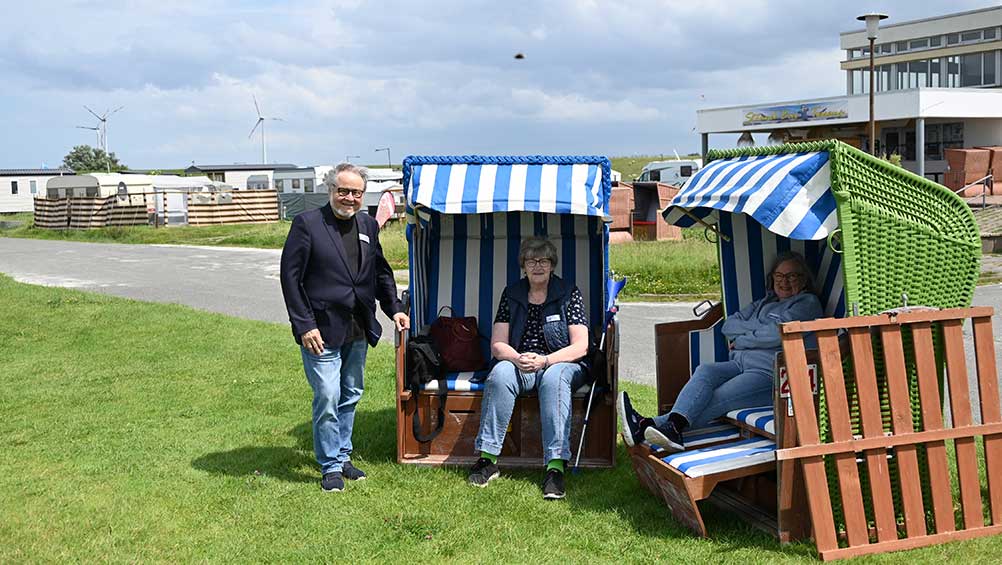 Image - Kirche lädt zum Deichgespräch im Strandkorb