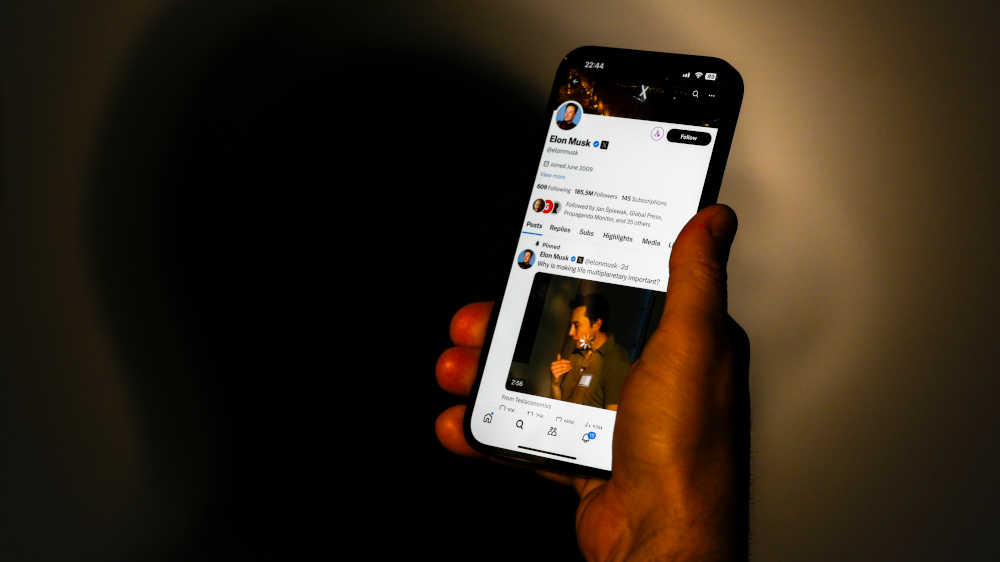 Image - #ByeByeElon: Organisationen verlassen Plattform X